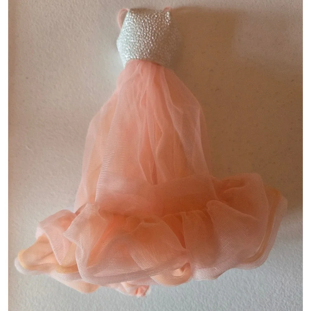 Vintage‎ Barbie Pink Tulle Ball Gown Silver Bodice Doll Dress 90s